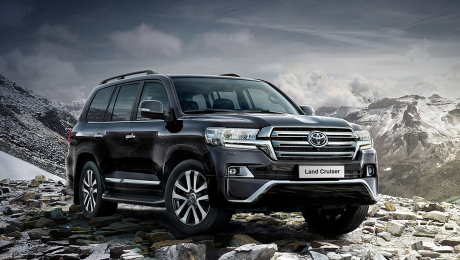 Обладатель дорог Land Cruiser 200