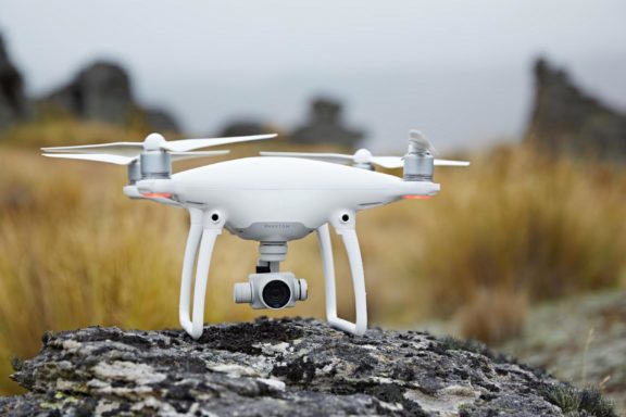 DJI Phantom 4 — самая умная летающая камера