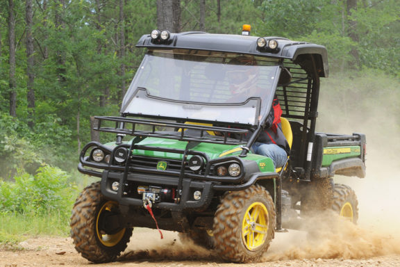 Самый мощный полноразмерный Gator Utility Vehicle