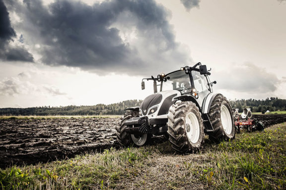Трактор четвертого поколения Valtra серии Т