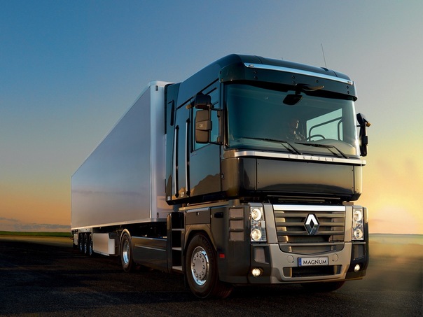 Тягач RENAULT — «грузовик года»