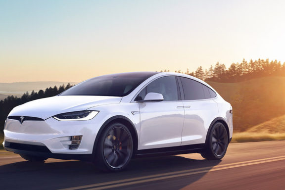 Илон Маск выбрал лучшие видео фанатов Tesla. Посмотрите.