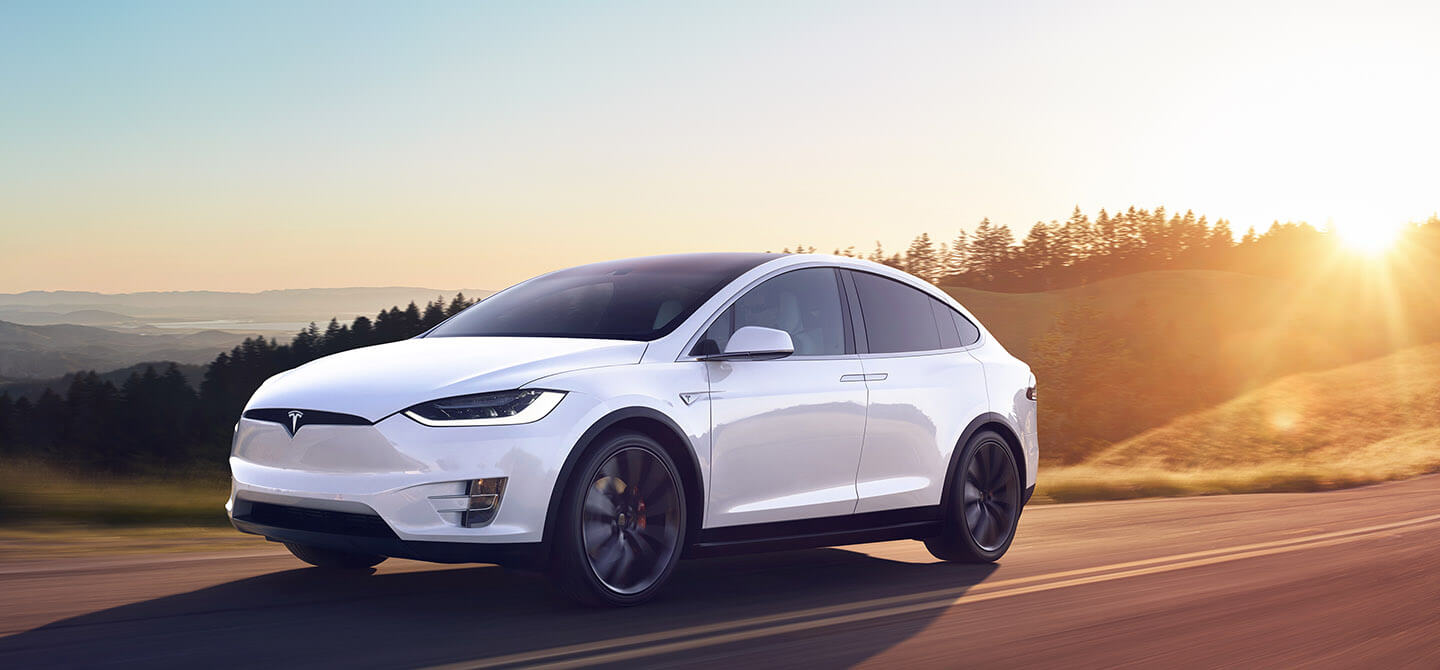 Илон Маск выбрал лучшие видео фанатов Tesla. Посмотрите.